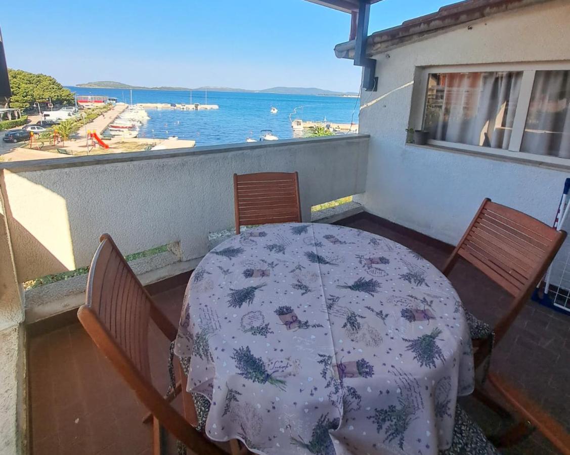 Apartment Marica Zaboric Esterno foto