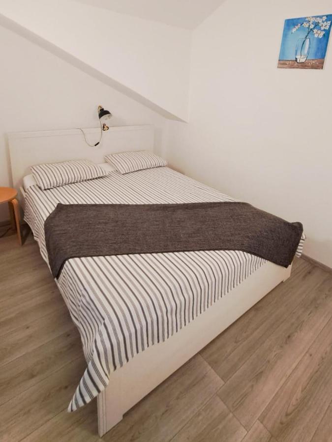 Apartment Marica Zaboric Esterno foto